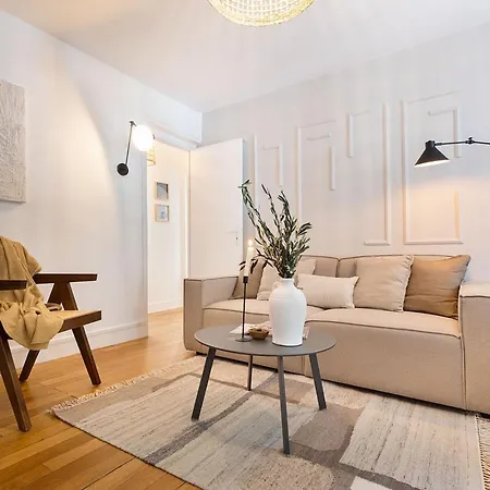 Capri - 2 A Montmartre