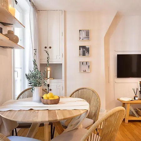 Capri - 2 A Montmartre Apartman Párizs