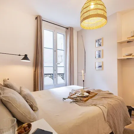 Capri - 2 A Montmartre Apartman Párizs